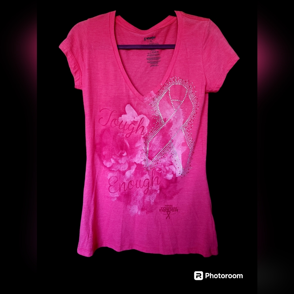 Pink tee shirt